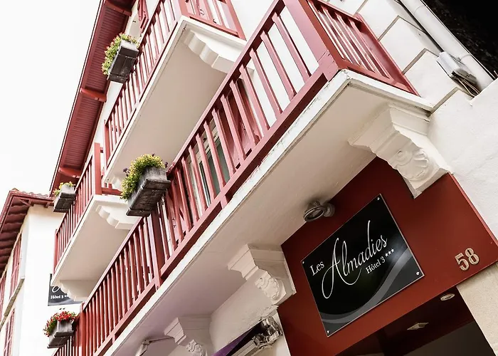 Les AlmadiesHotel Saint Jean de Luz